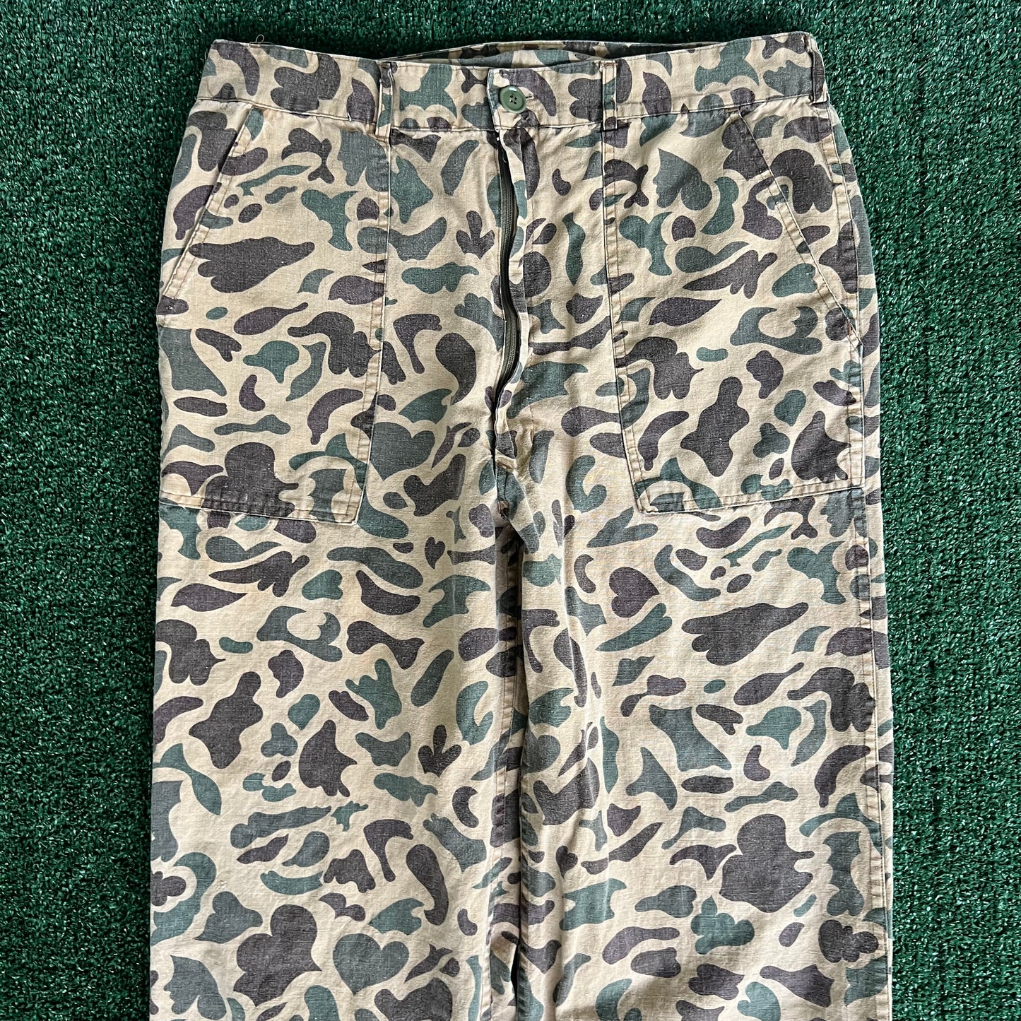 70s Hunting Duck Frogskin Camouflage Wide-Leg Baggy Pants - 34x28.5" 21" Opens