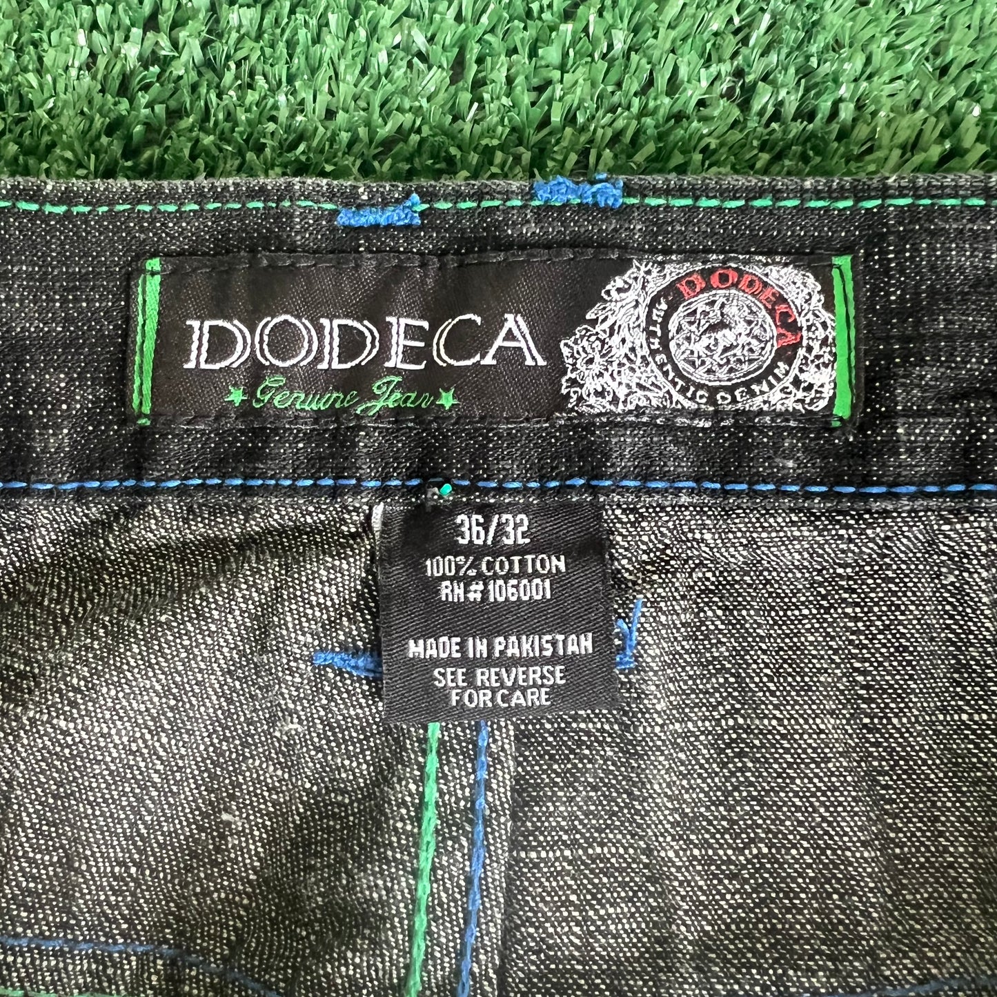 Y2K Dodeca Black Green Blue Embroidery Jeans - 32x31" 19" Opening