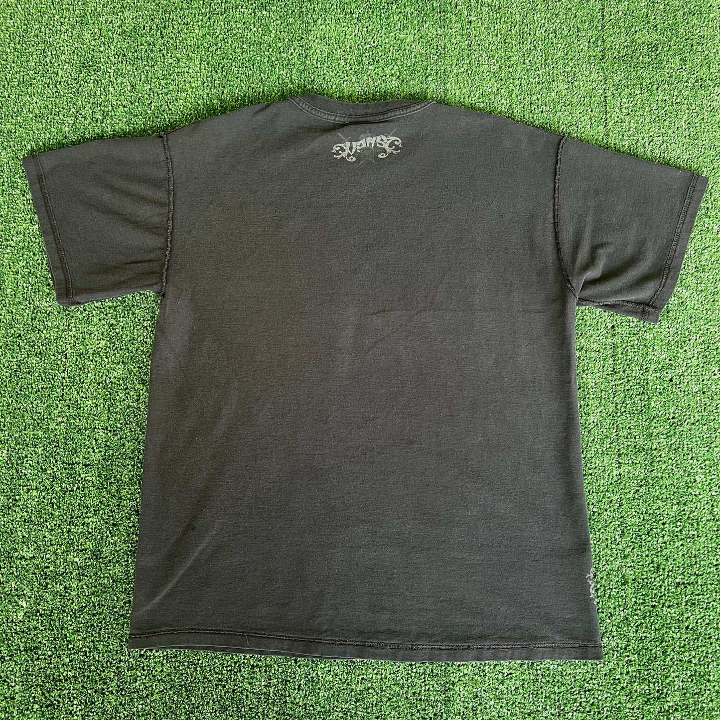 Y2K Vans Skateboarding Tribal Faded Black T-Shirt -Medium