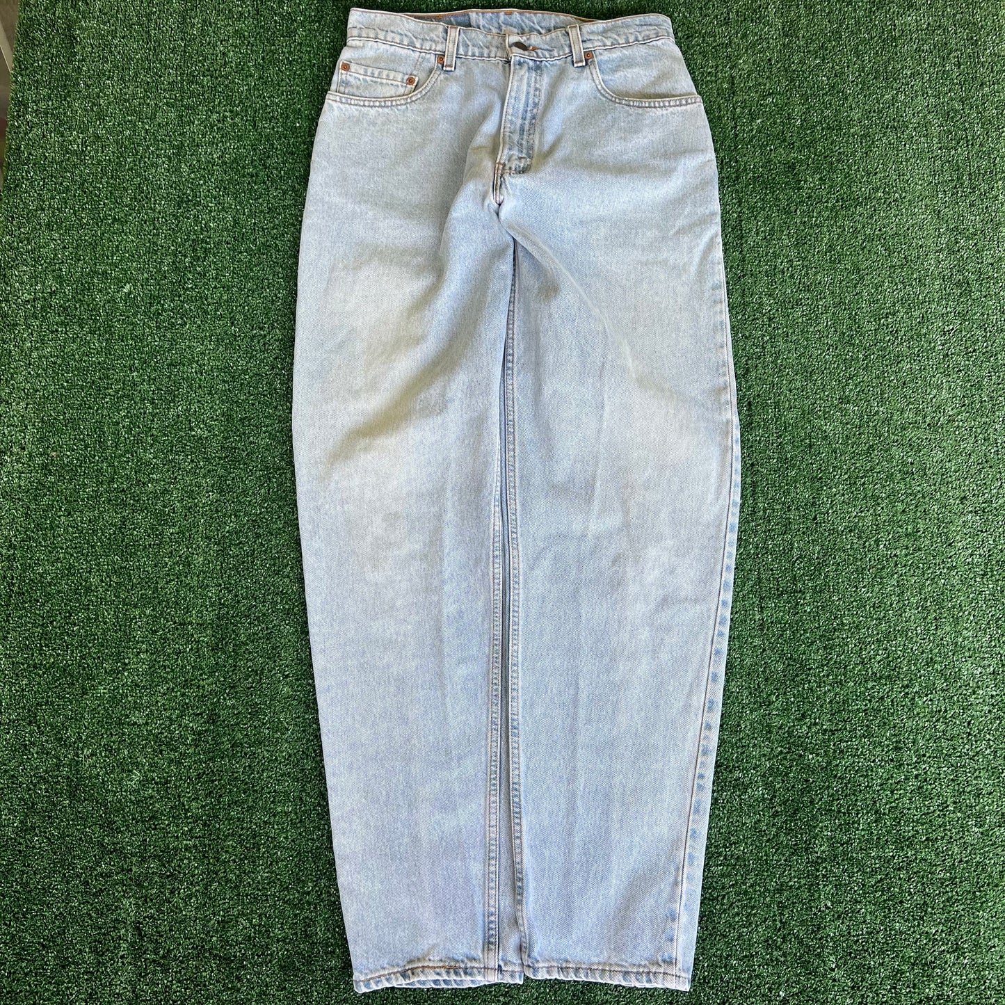 90s Levi's 560 Light Wash Baggy Tapered Loose Fit USA Blue Jeans - 31x34"