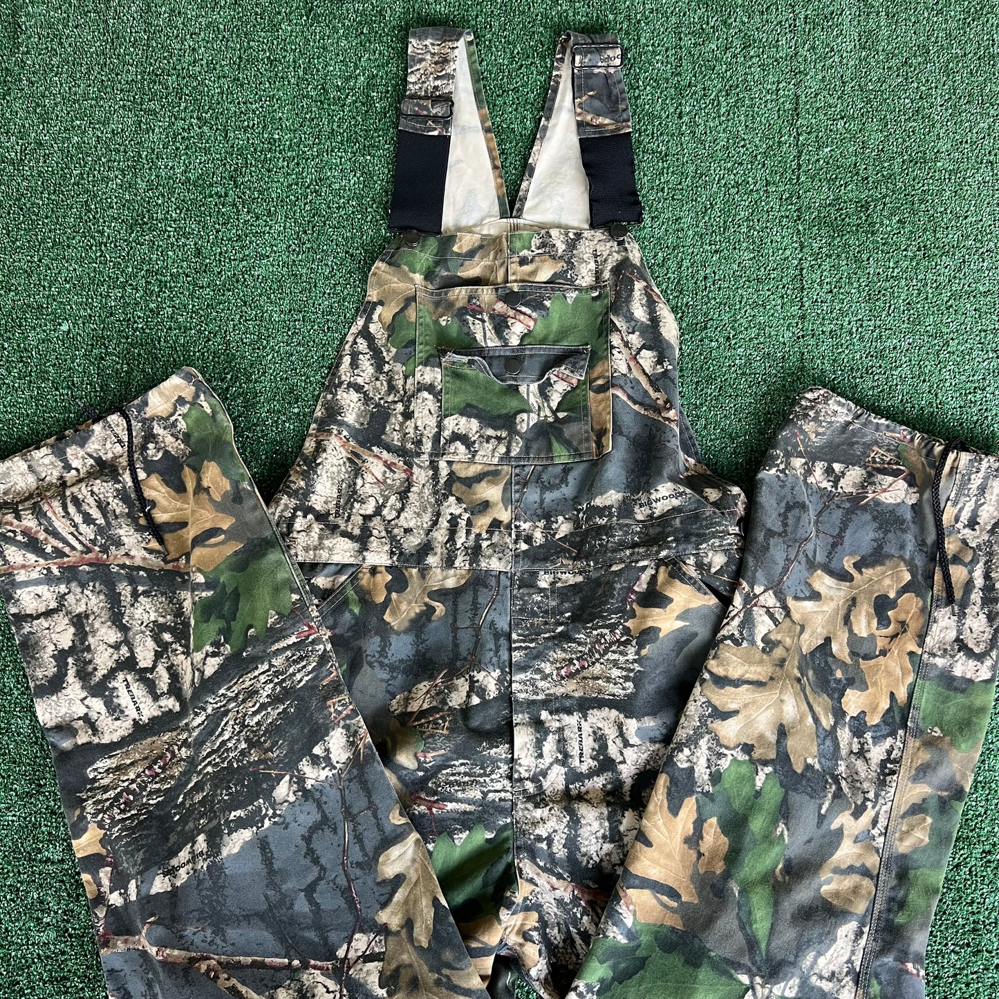 Y2K Jerzees Outdoors Camouflage Unlined Cargo Bib Overalls - 39x31.75"