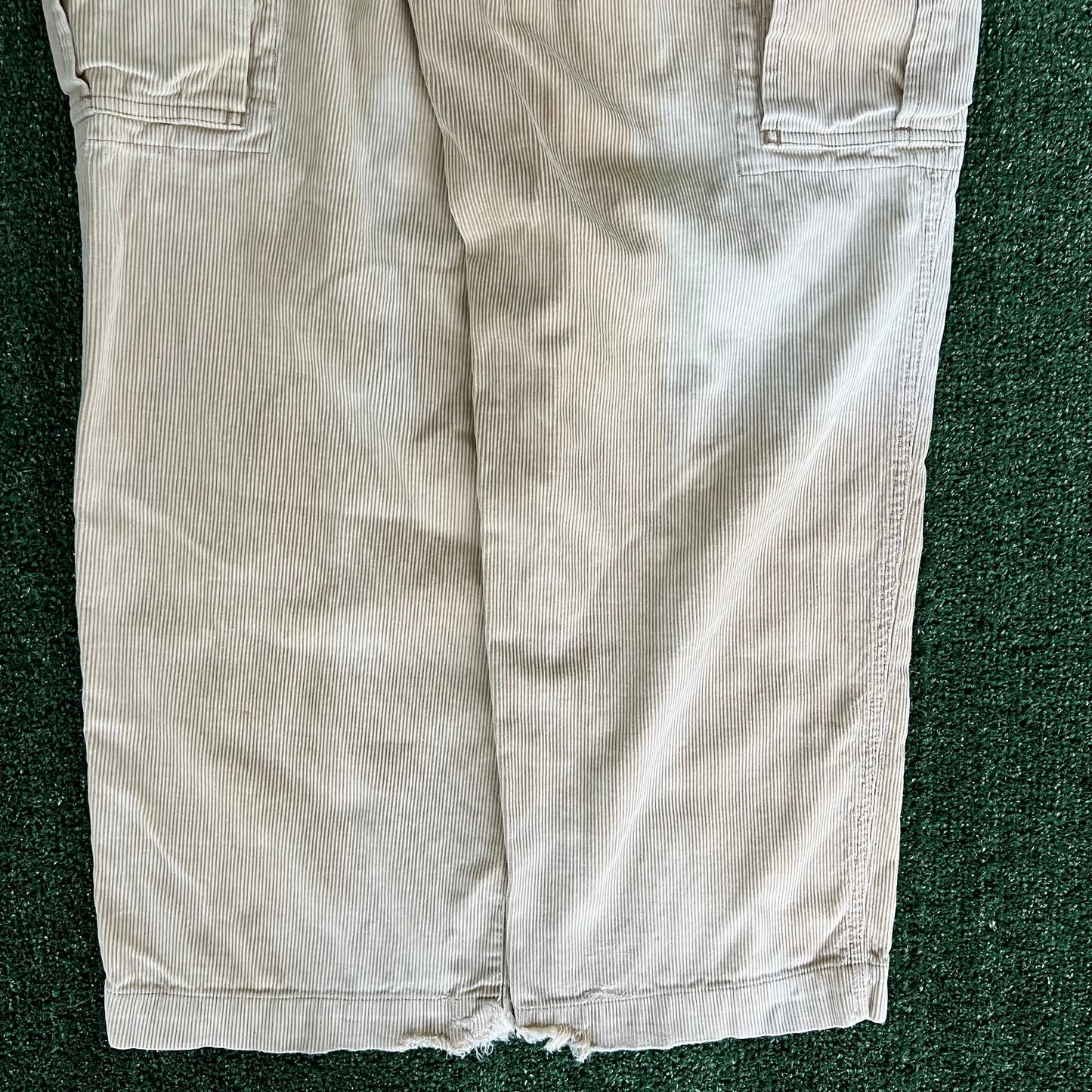 Y2K Britches Baggy Straight Light Beige Sun Faded Corduroy Cargo Pants - 33x30.5" 19" Openings