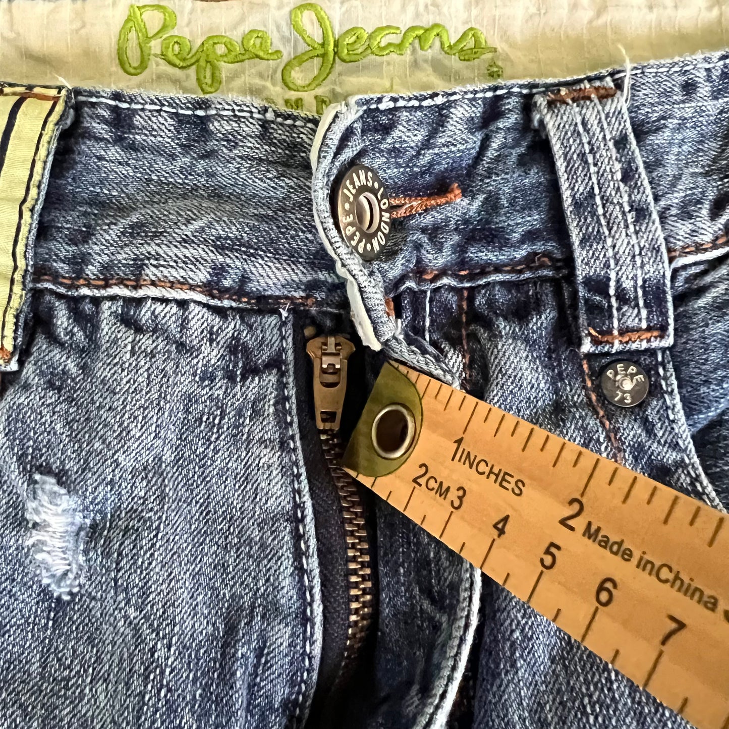 Y2K Pepe London Baggy Straight Medium Wash Blue Jeans Neon Green Embroidered - 35x31" 19.5" Openings