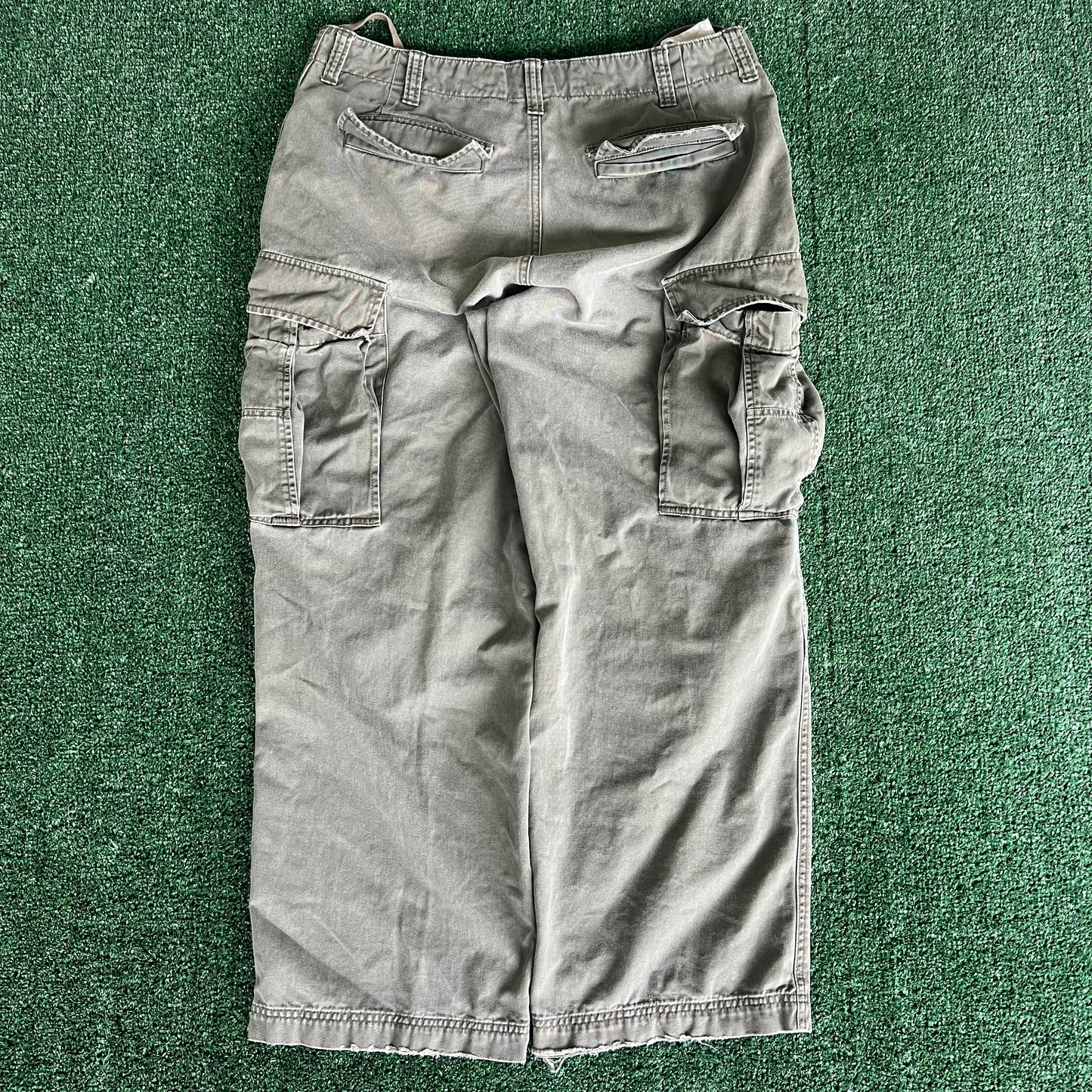 Y2K Express Baggy Green Cargo Wide-Leg Pants - 35x28.5"