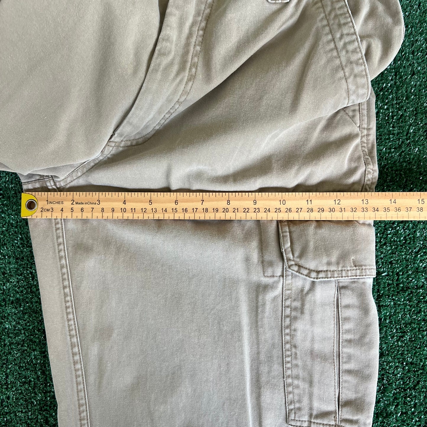 Y2K Old Navy Baggy Cargo Khaki Pants - 32x31.25" 18" Openings