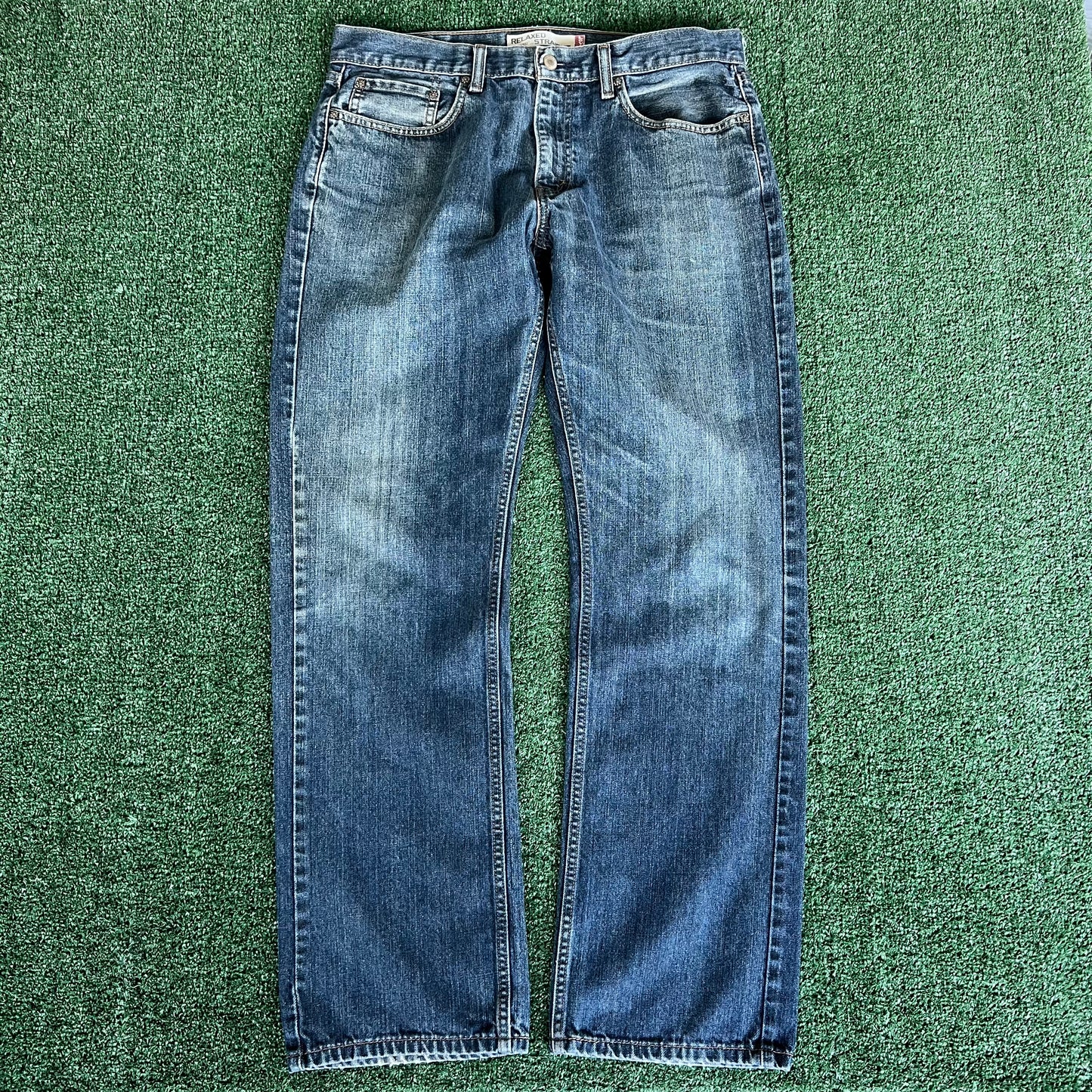 Y2K Levi's 559 Baggy Straight Medium Wash Blue Jeans - 36x32.5" 18" Openings