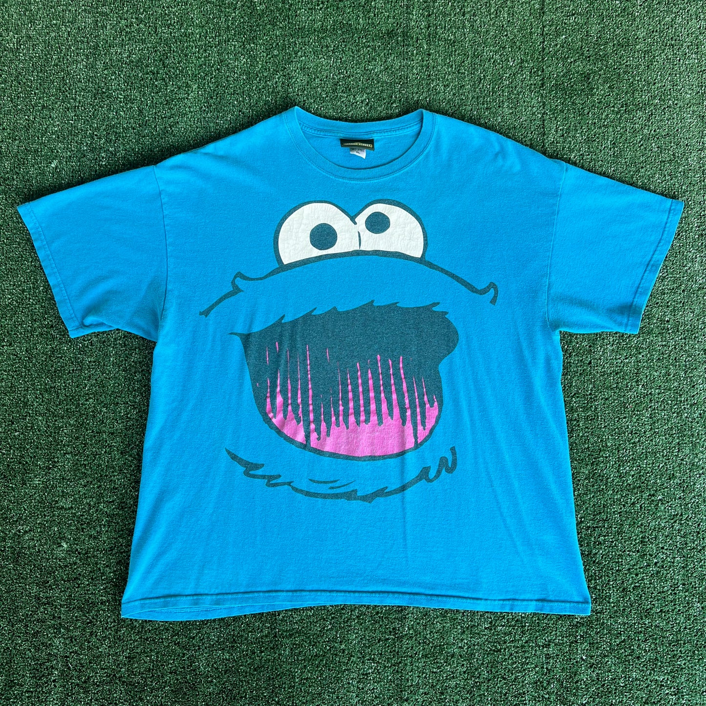 Y2K Sesame Street Cartoon Cookie Monster Big Face Blue T-Shirt - XL