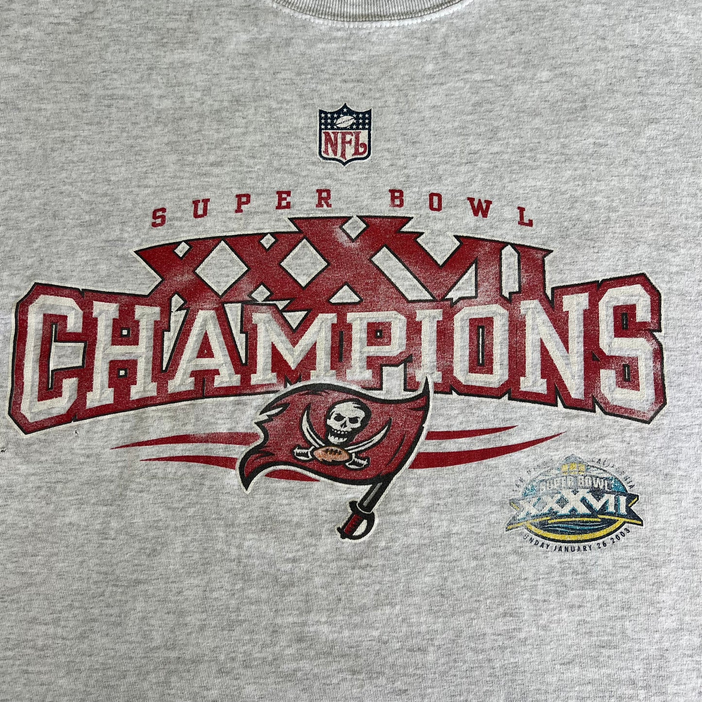 2003 NFL Tampa Bay Buccaneers Super Bowl Champions Gray Distressed T-Shirt - XL