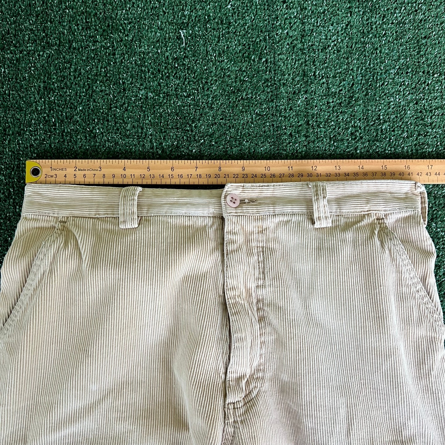 Y2K Britches Baggy Straight Light Beige Sun Faded Corduroy Cargo Pants - 33x30.5" 19" Openings