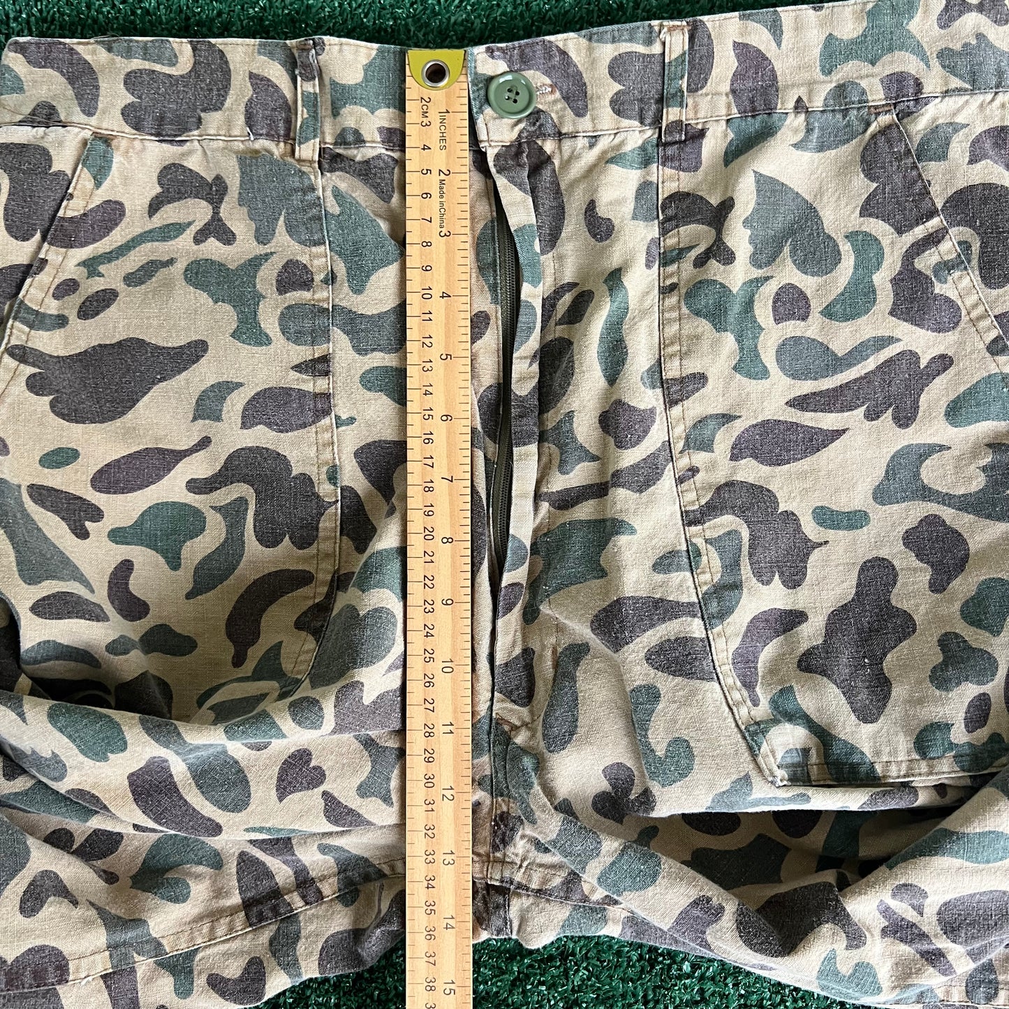 70s Hunting Duck Frogskin Camouflage Wide-Leg Baggy Pants - 34x28.5" 21" Opens