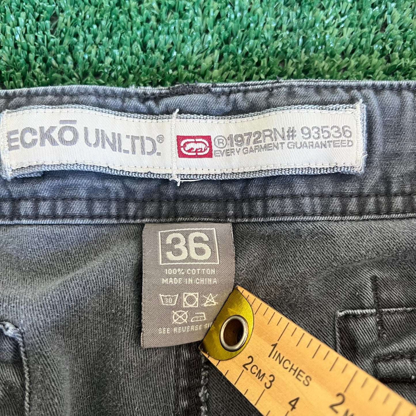 Y2K Ecko Unltd. Skate Baggy Gray Canvas Cargo Shorts - 36x14.5"