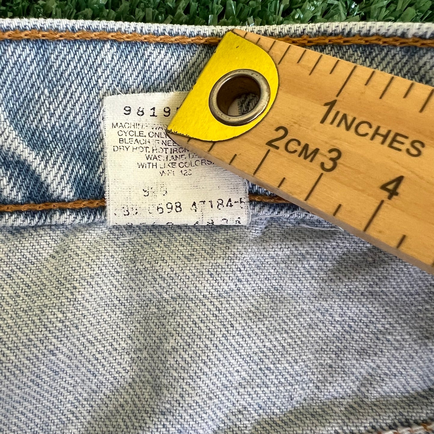 90s Levi's 560 Light Wash Baggy Tapered Loose Fit USA Blue Jeans - 31x34"