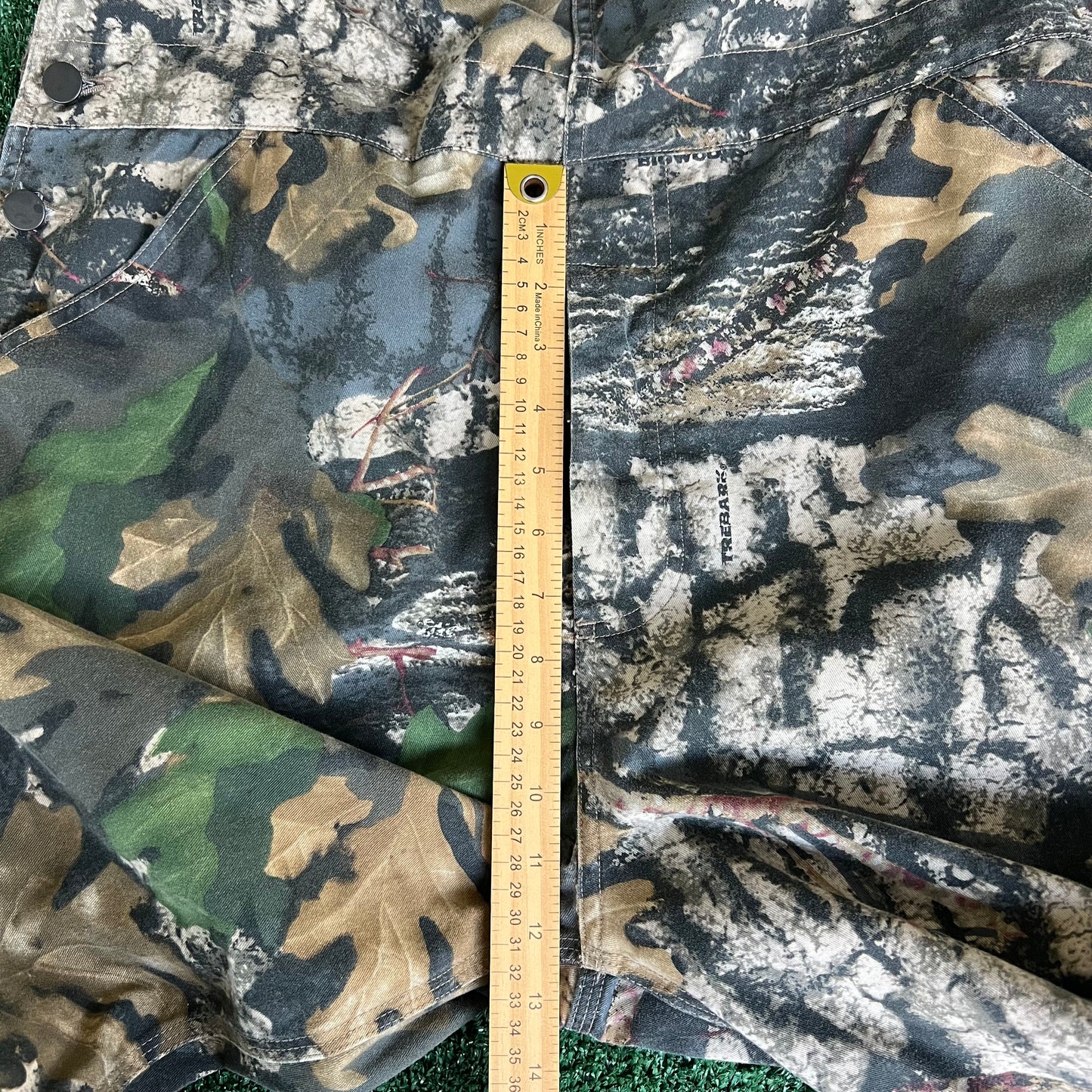 Y2K Jerzees Outdoors Camouflage Unlined Cargo Bib Overalls - 39x31.75"